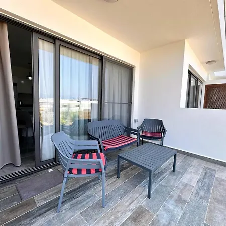 דירה Seaside With Mountain View Kalogrea